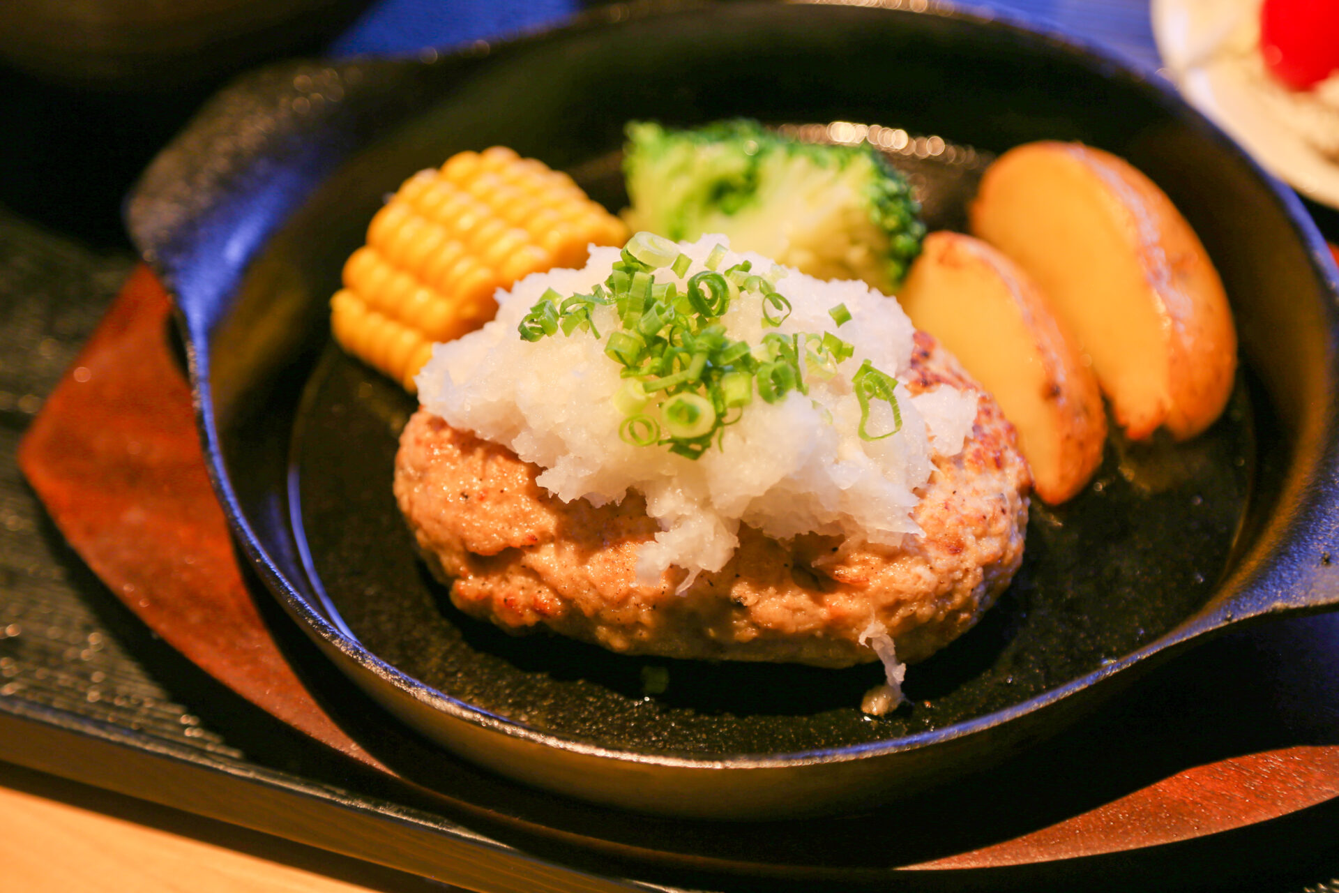鉄板ハンバーグ 和風おろし